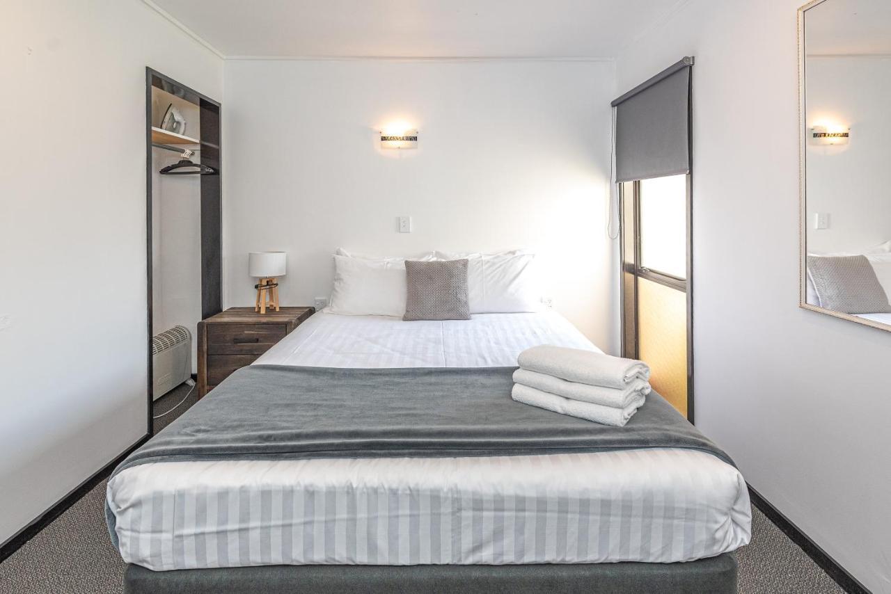 Burwood Motel Whanganui Exterior photo
