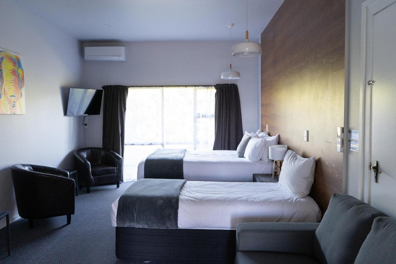 Burwood Motel Whanganui Exterior photo